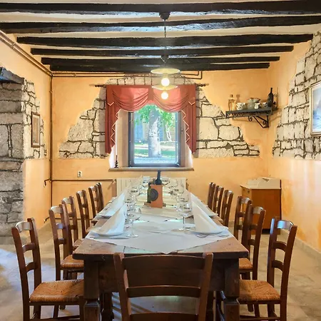 Holiday home Gigi Tinjan