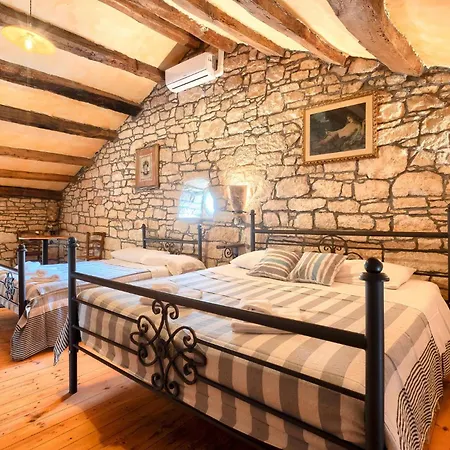 Holiday home Gigi Tinjan