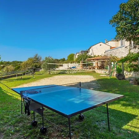 Gigi Holiday home Tinjan